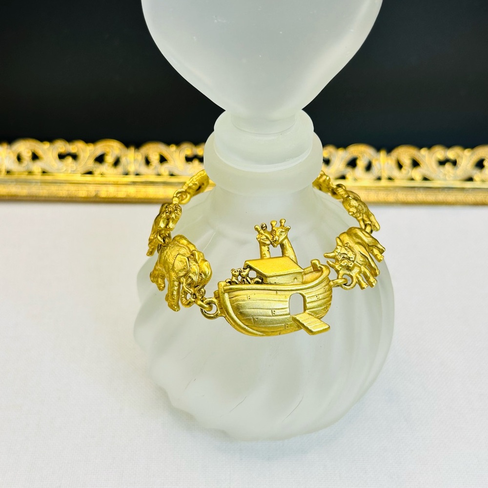 Vintage AJC Noah’s Ark Gold-Tone Bracelet, Sz 6.5